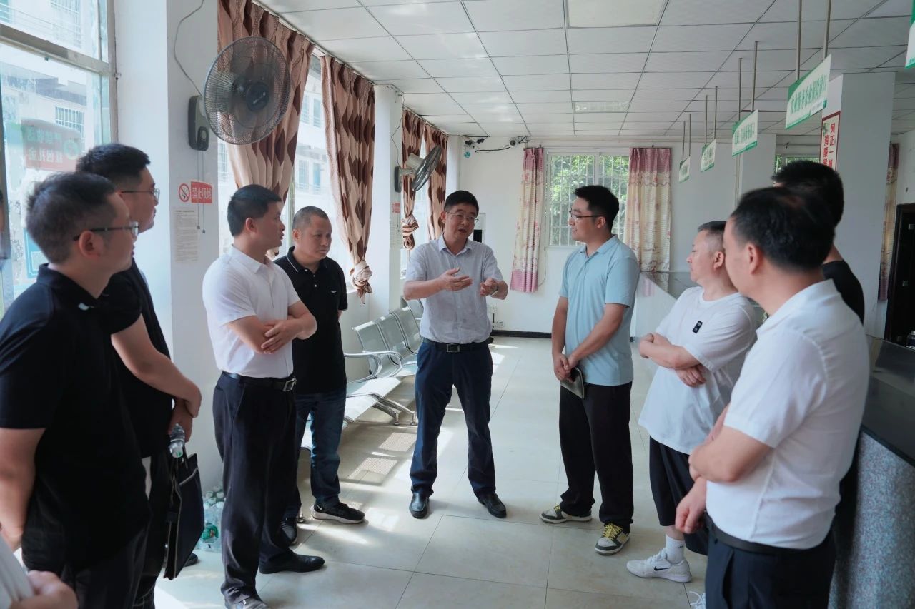许东明赴南充市嘉陵区、巴中市通江县调研督导定点帮扶和托底性帮扶工作
